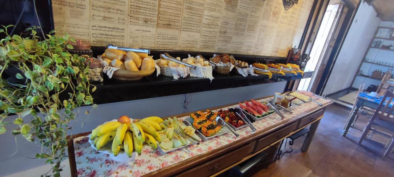 Pousada Santo Antonio 400M Da Maria Fumaca Segundo Andar Hotel Тирадентеш Екстериор снимка